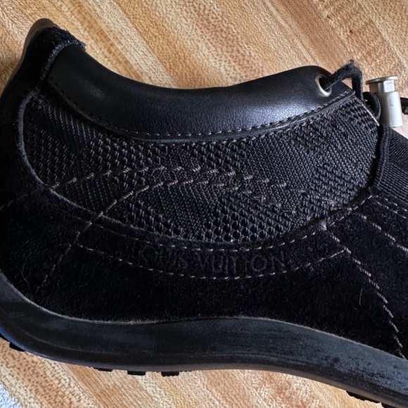 Louis Vuitton authentic sneakers size  36-6 - Picture 12 of 16
